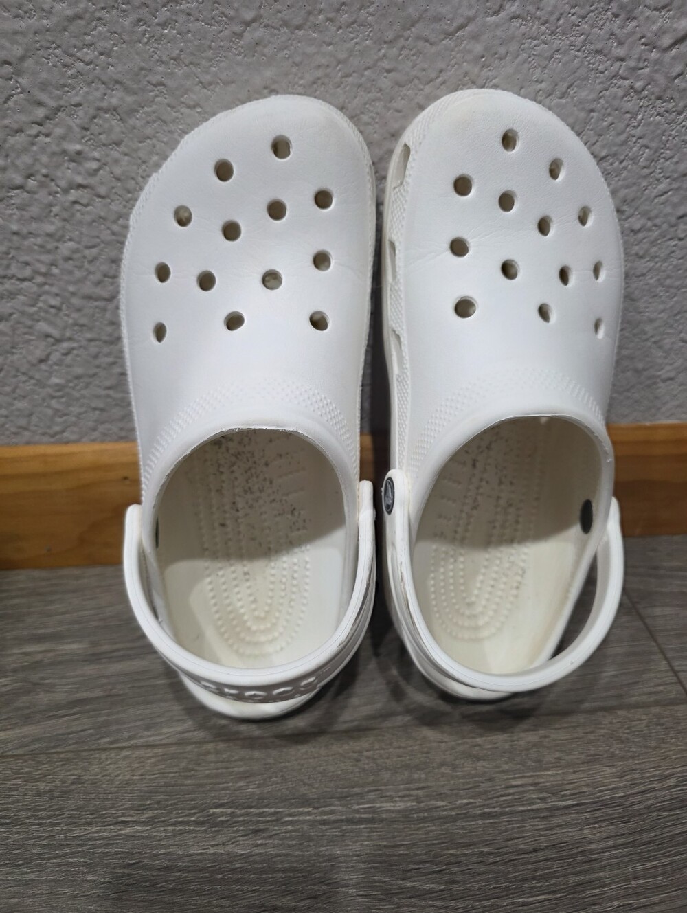 Classic White Clog Sandals - Crocs Style - Picture 3 of 5